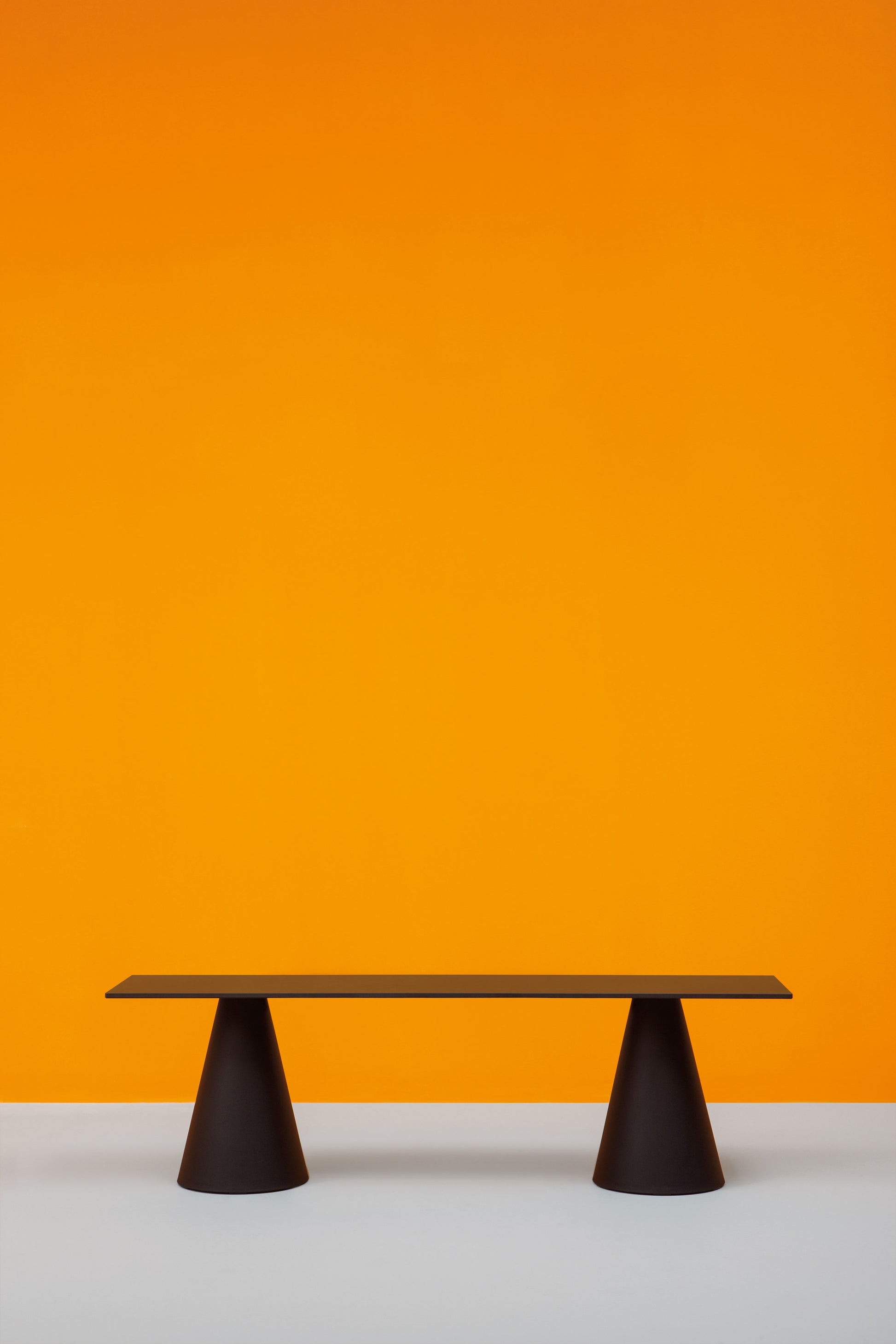 Ikon bench B863