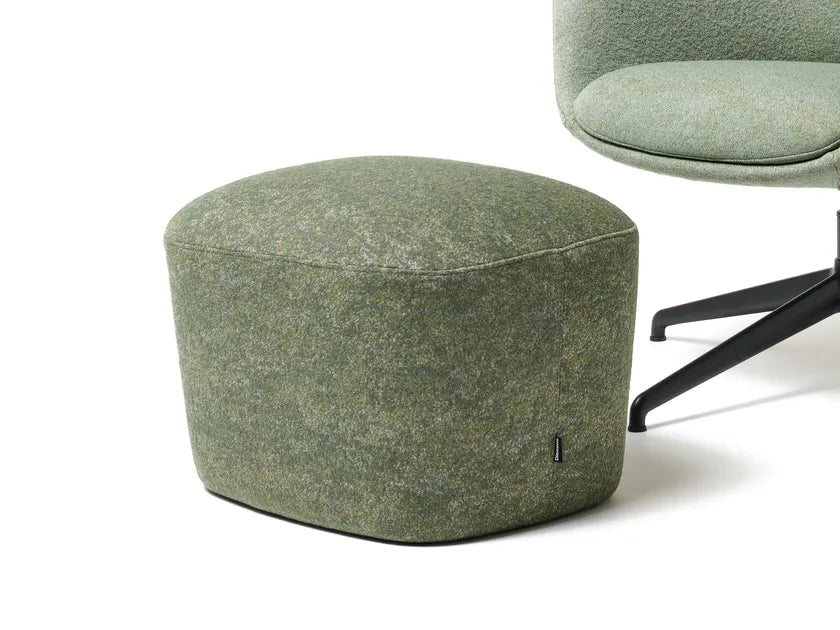 Well-Come Pouf