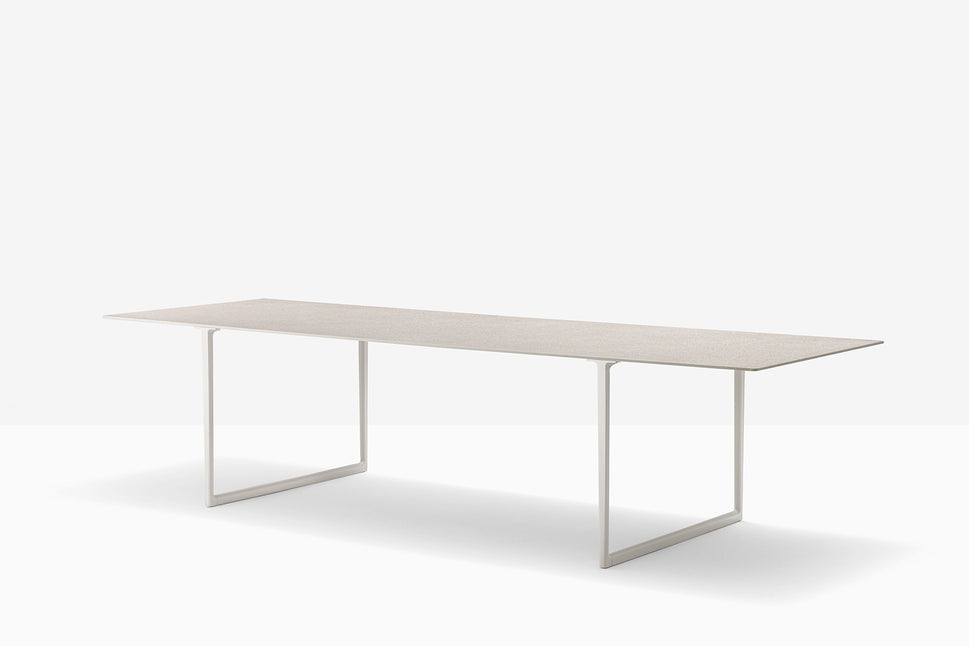 Toa Table