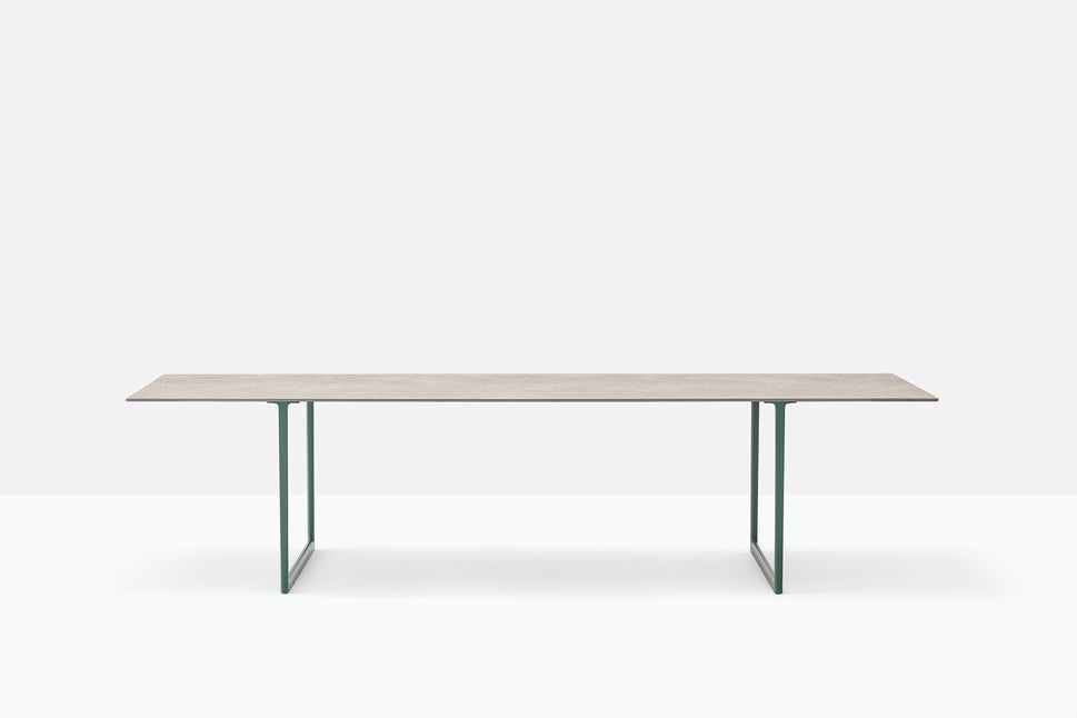 Toa Table