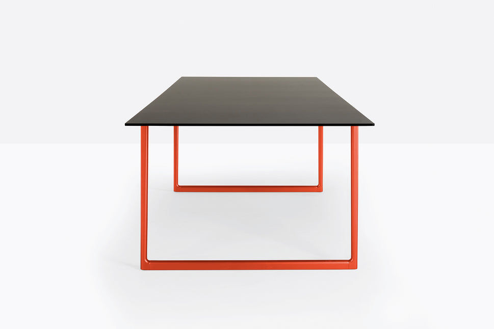 Toa Table