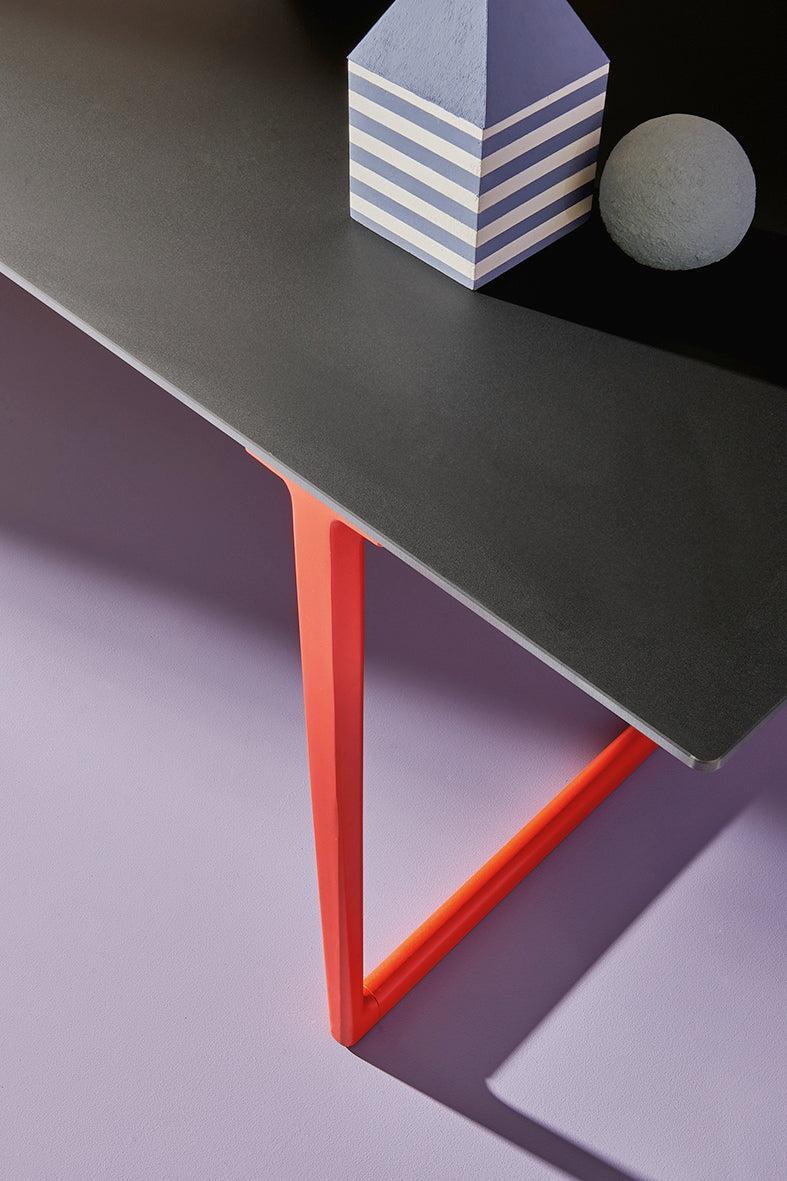 Toa Table