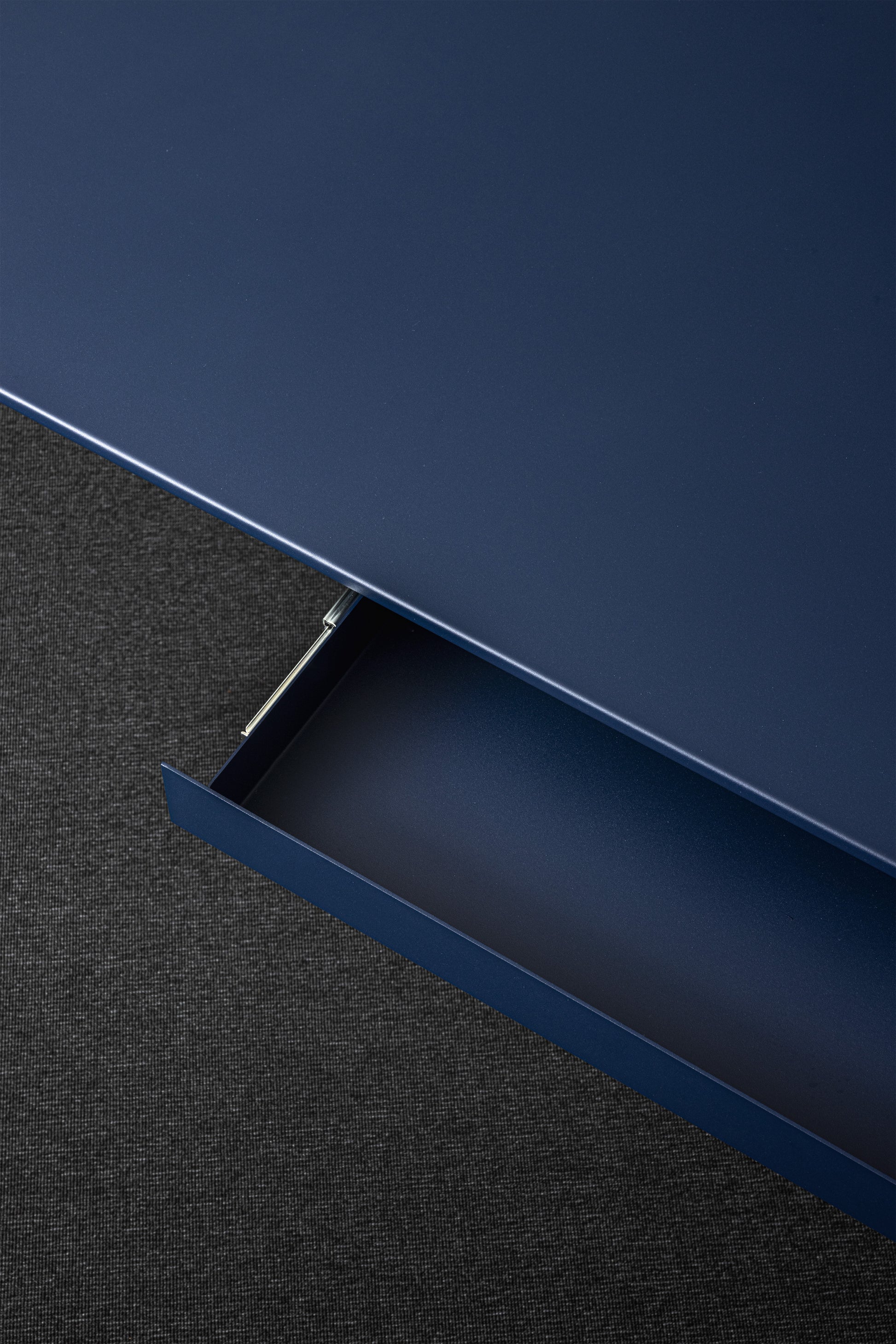 Foil Desk